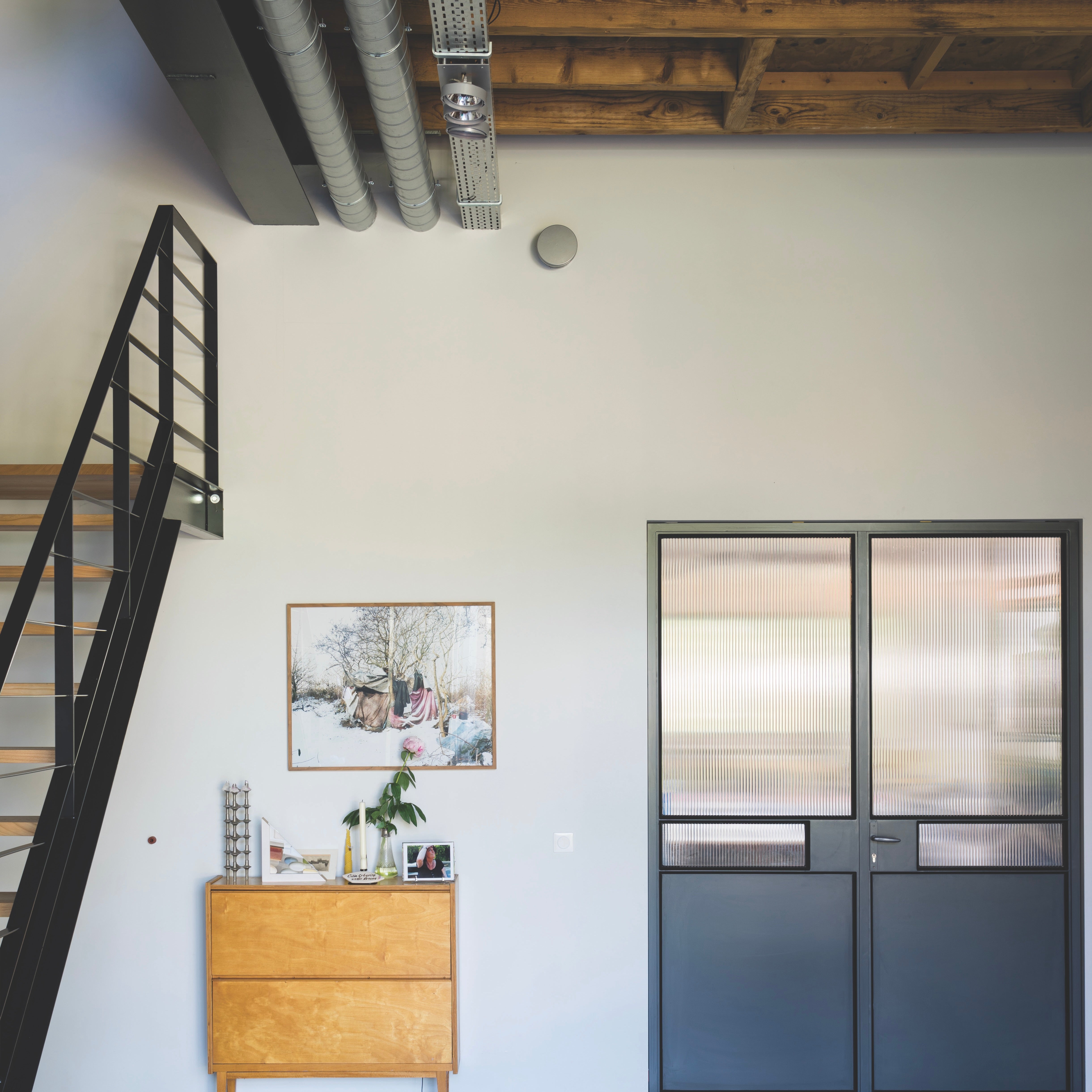 Dead Flat "Strong White" No. 2001