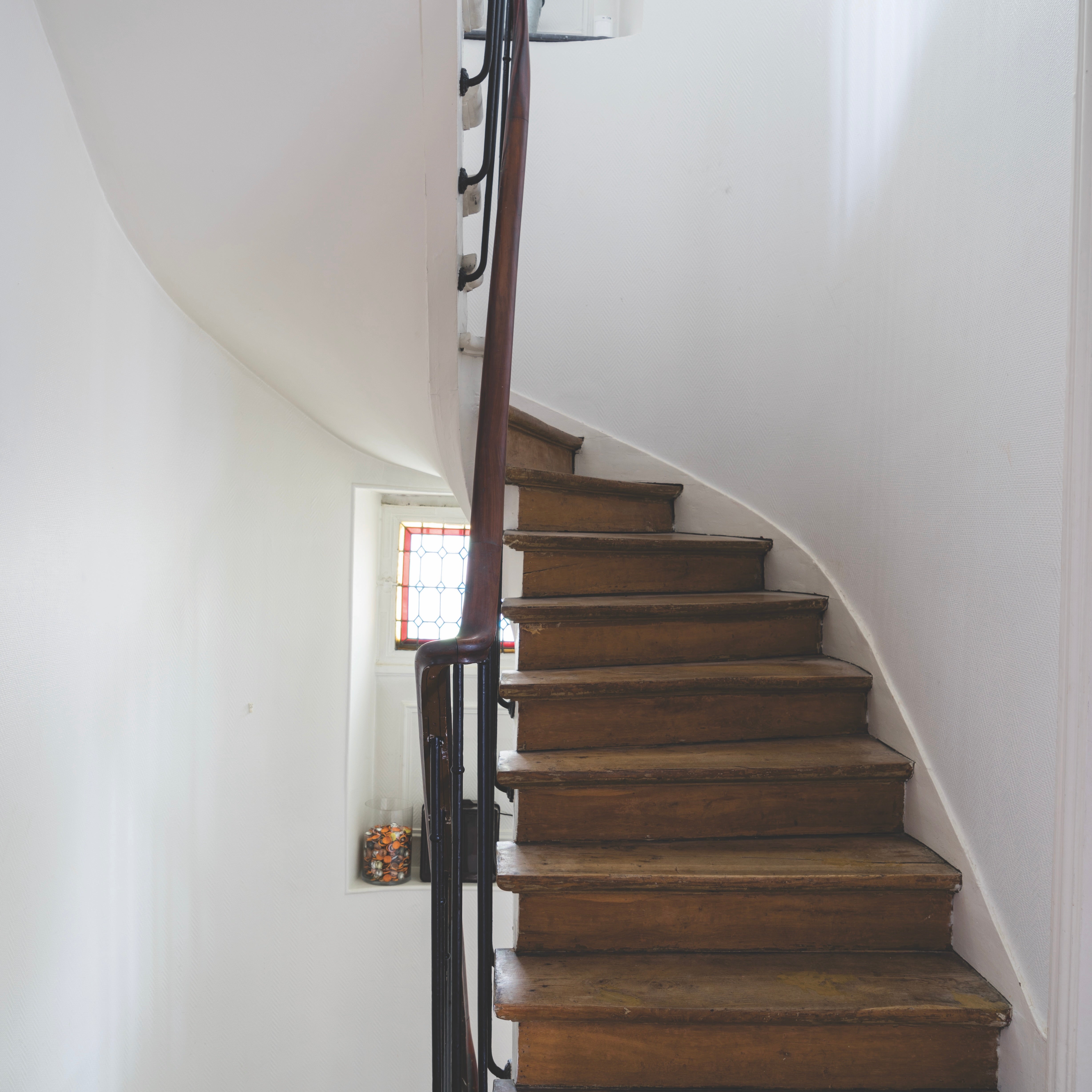 Estate Emulsion "Pointing" No. 2003