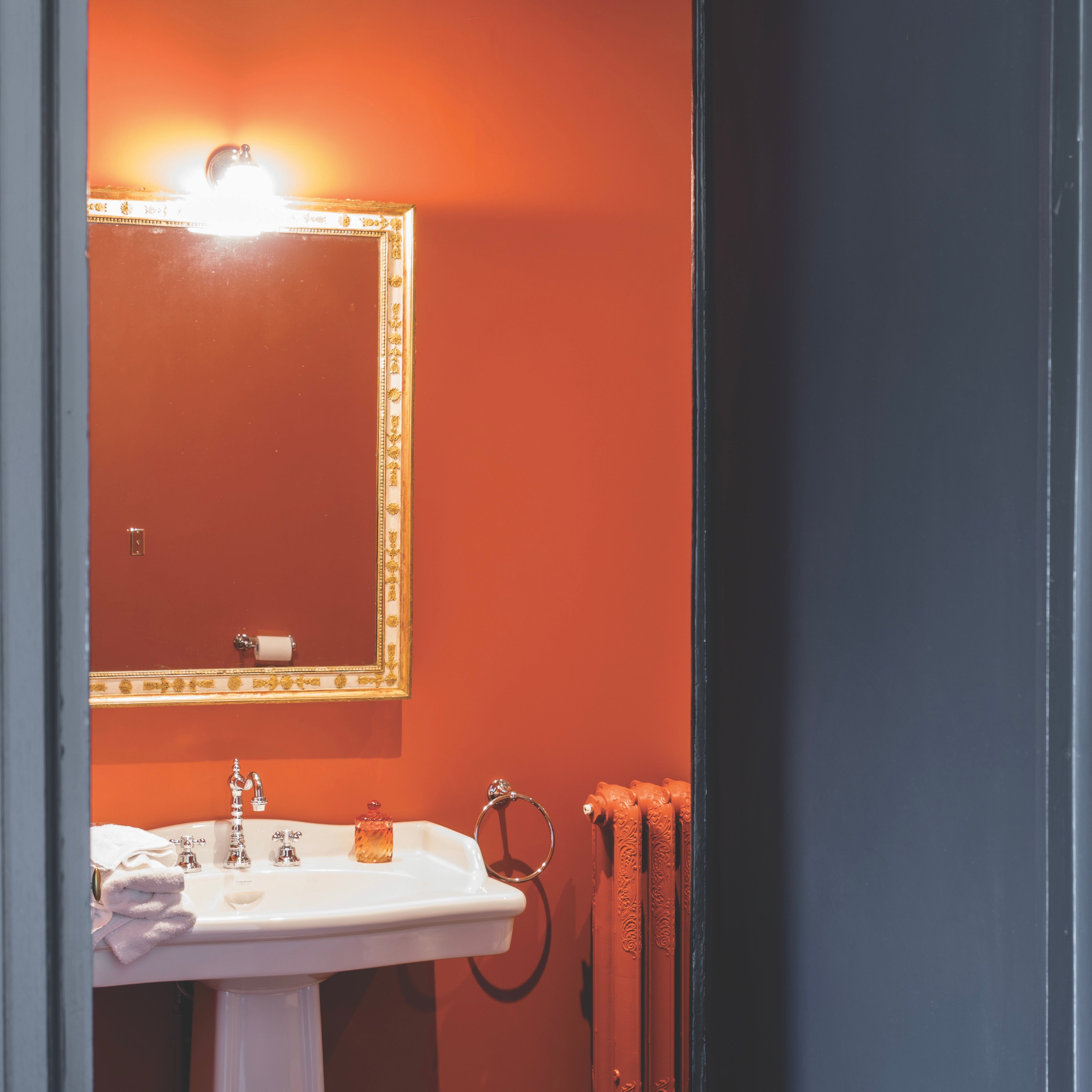 Estate Emulsion "Charlotte's Locks" No. 268