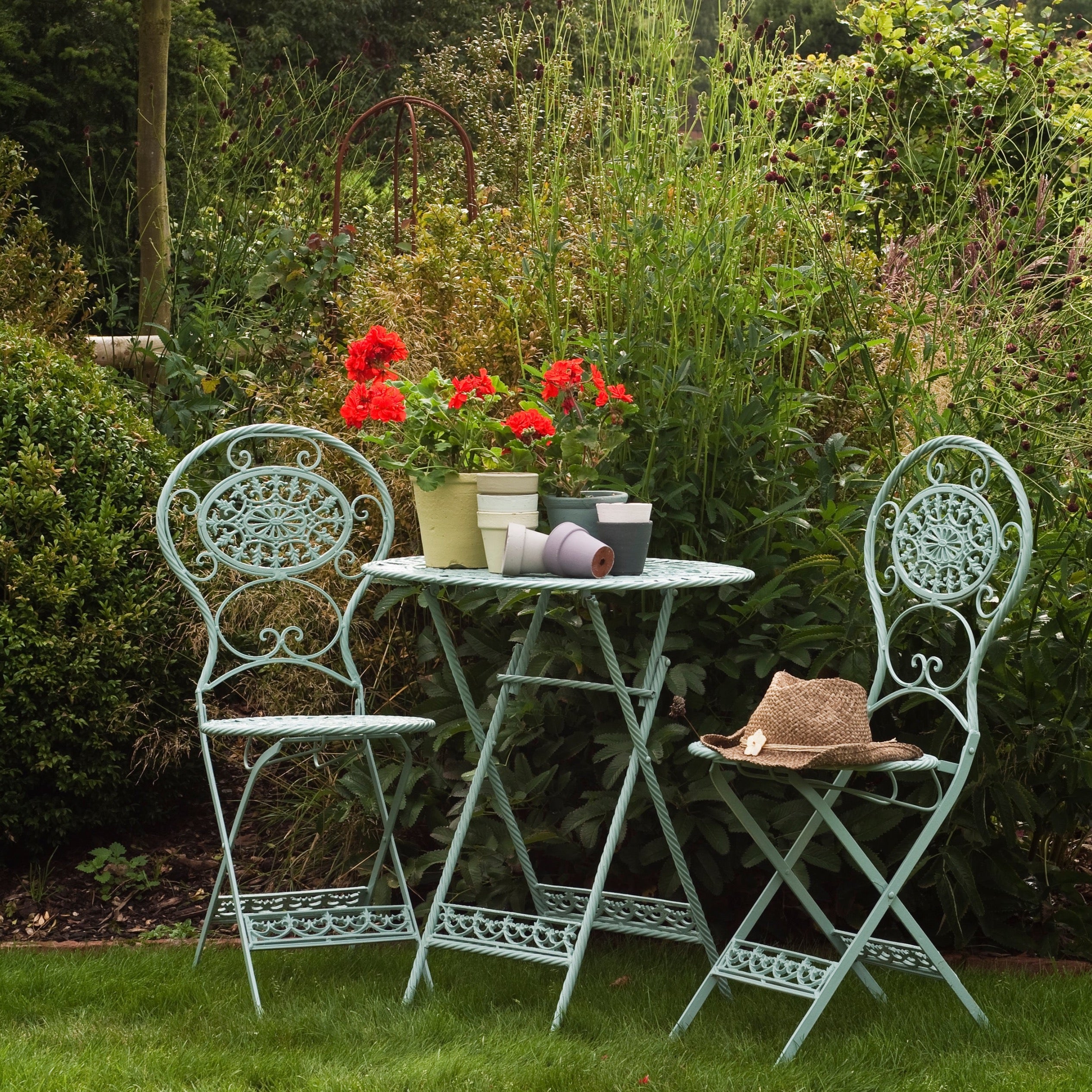 Exterior Eggshell "Dix Blue" No. 82