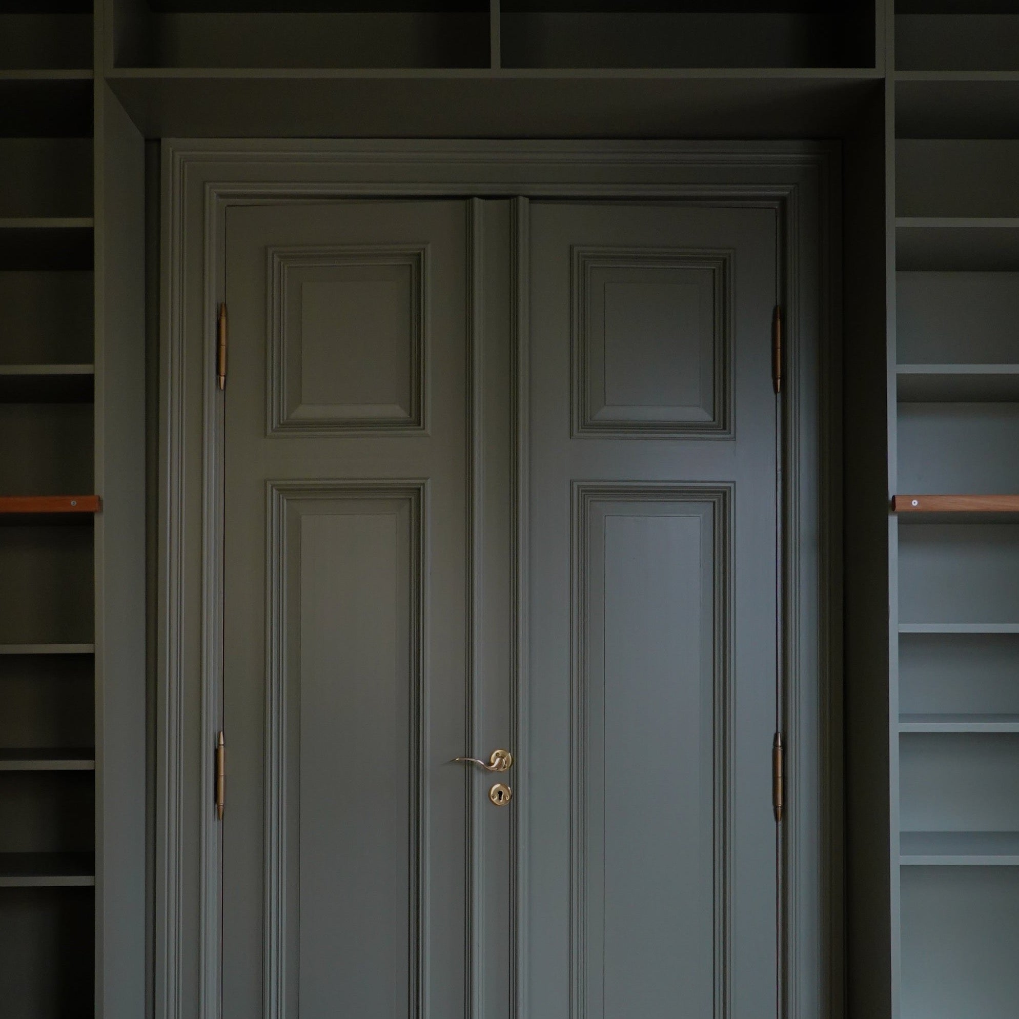 Traditional Paint Eggshell "Belgian Wilderness"