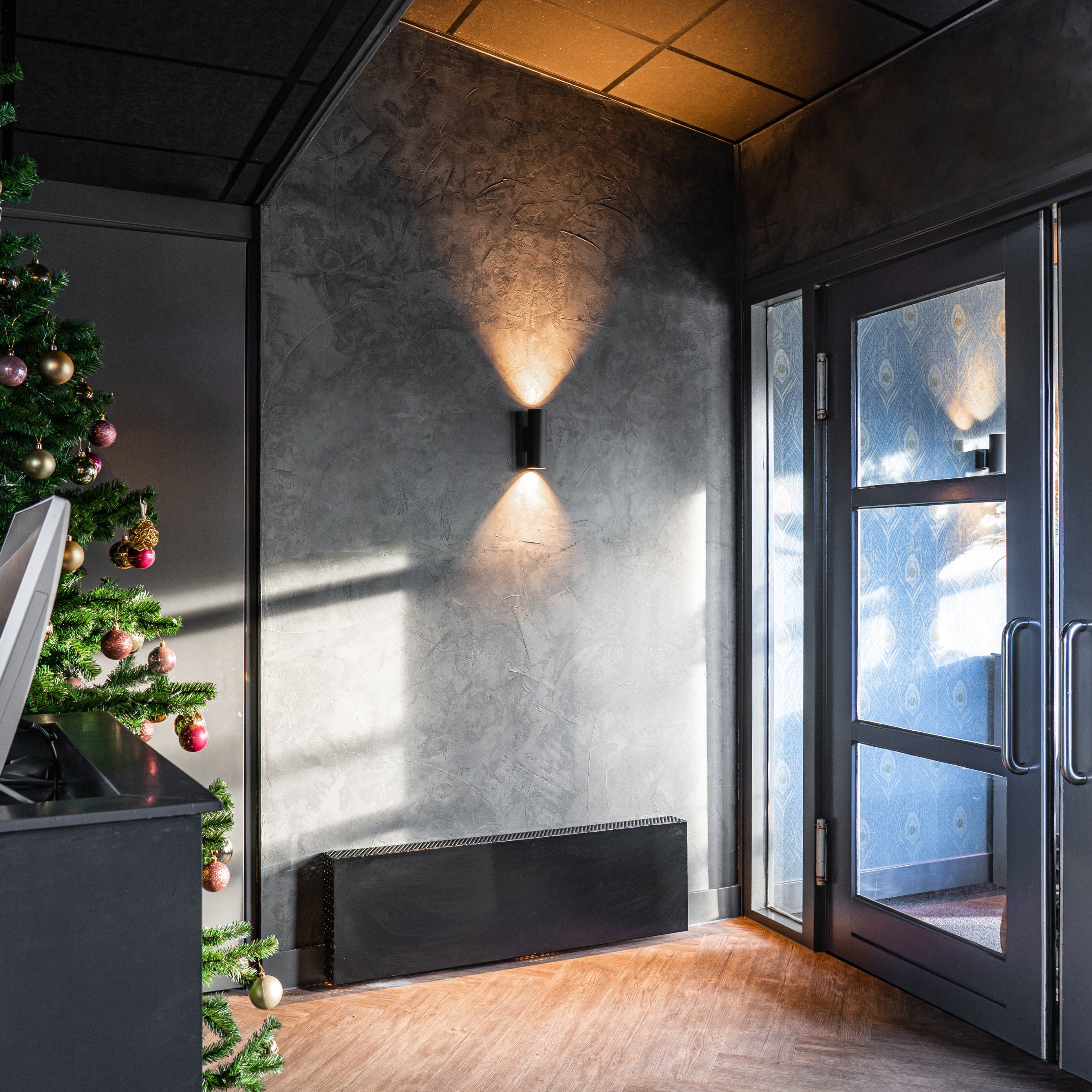 Marrakech Walls "Black Smoke"