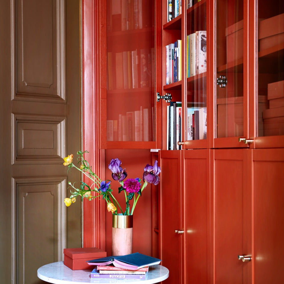 Traditional Paint Eggshell "Brown Red"