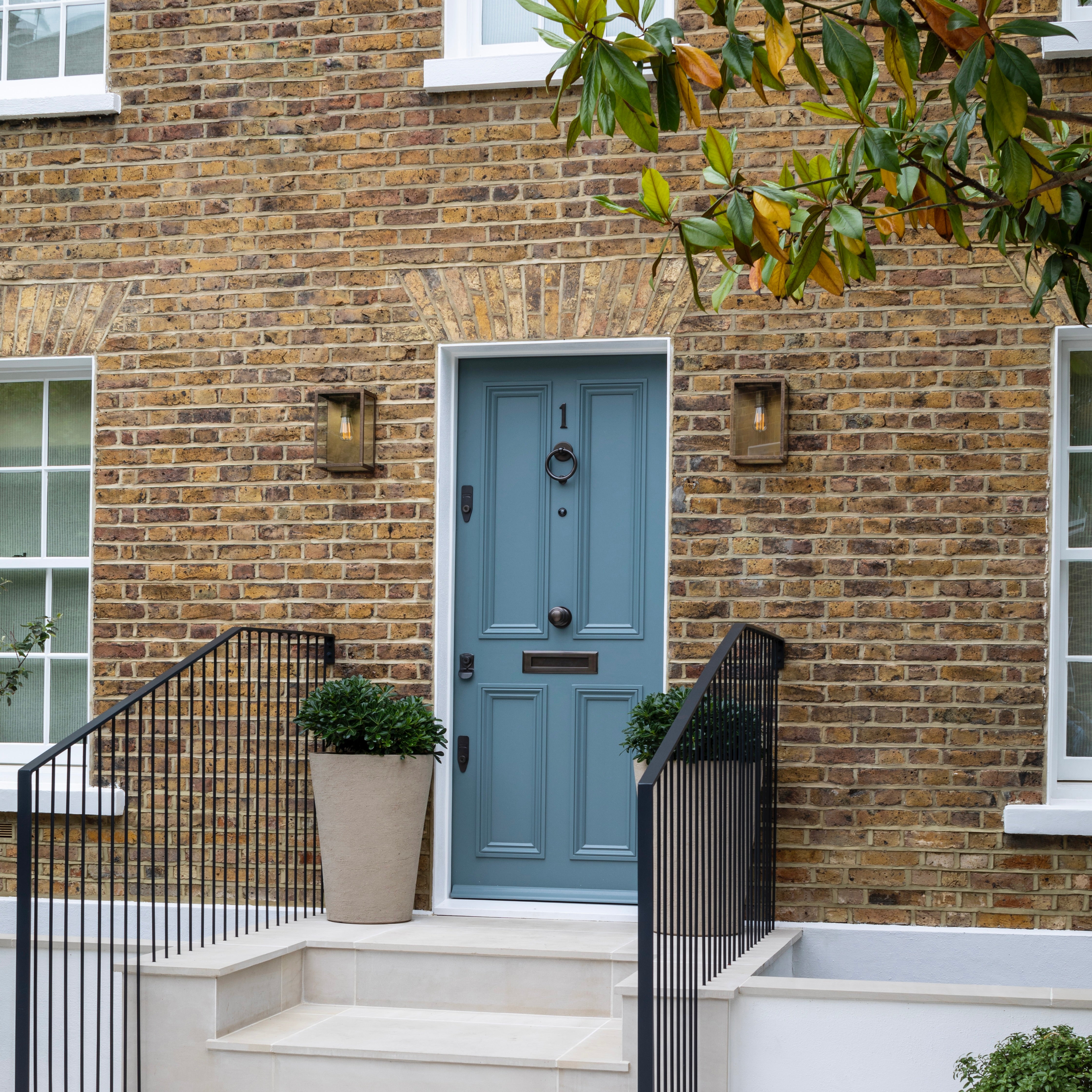 Exterior Eggshell "De Nimes" No. 299