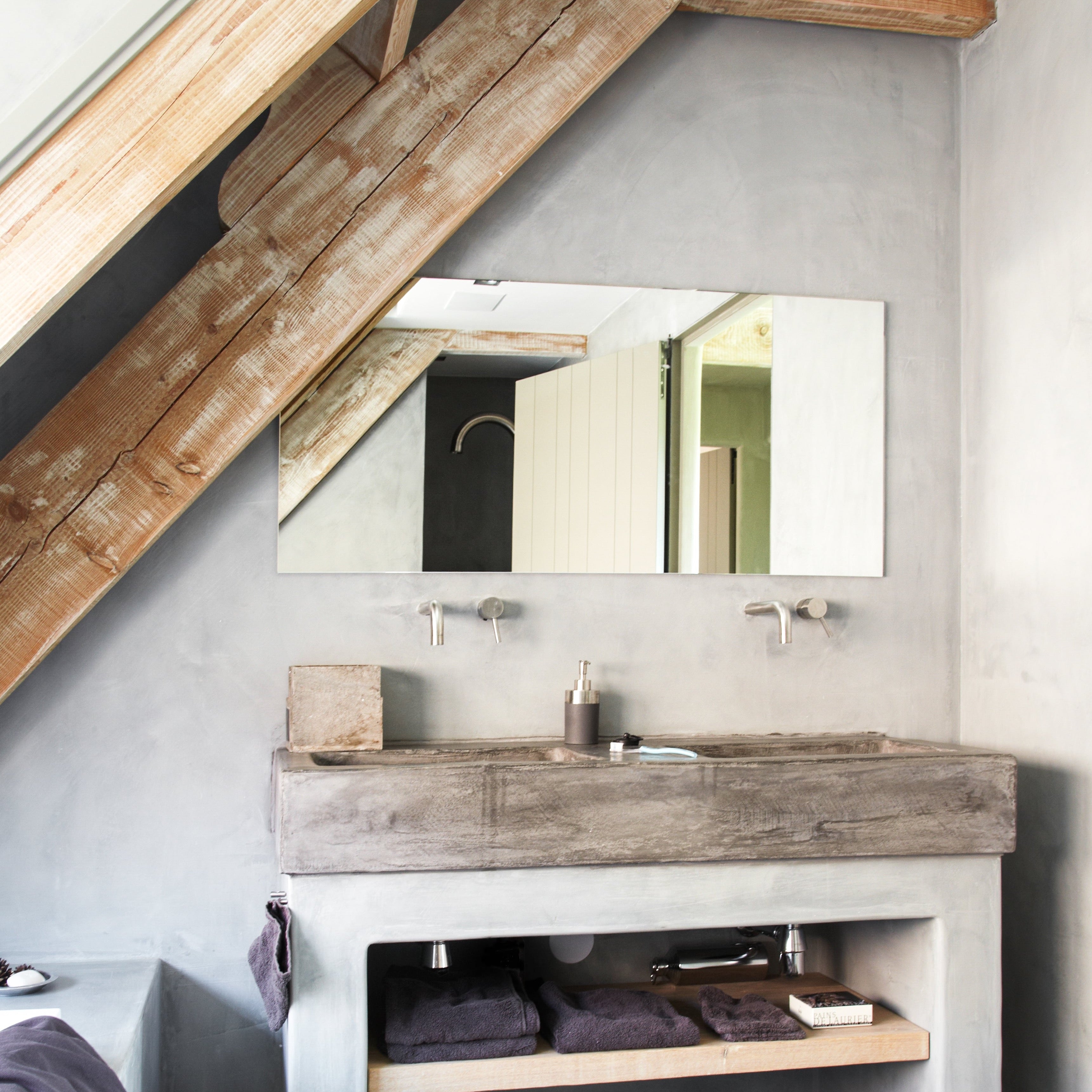 Marrakech Walls "White Rhino"